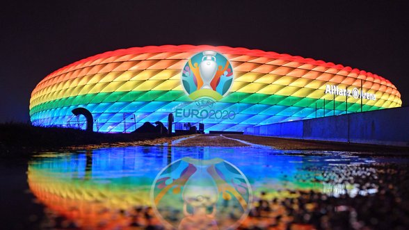 UEFA neleido per Vokietijos ir Vengrijos mačą apšviesti stadioną vaivorykštės spalvomis