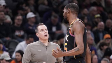 Sezonu nusivylusi „Suns“ atleido trenerį, jį pakeisti žada NBA čempionu