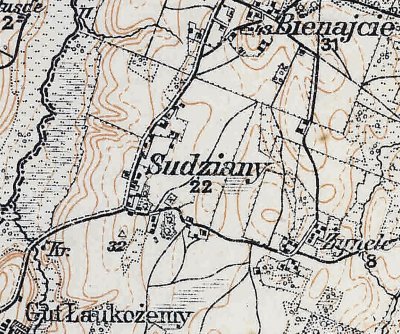 Kaimas Darbėnų apylinkių 1914 m. topografiniame žemėlapyje.
