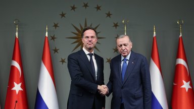 Turkija informavo Briuselį, kad remia Rutte kandidatūrą į NATO vadovo postą