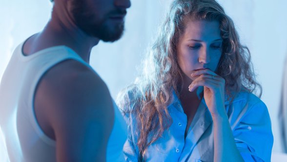 Karantinas – geriausias metas seksui? Tyrimai rodo, kad sėdėjimas namuose labai keistai paveikė lytinį gyvenimą