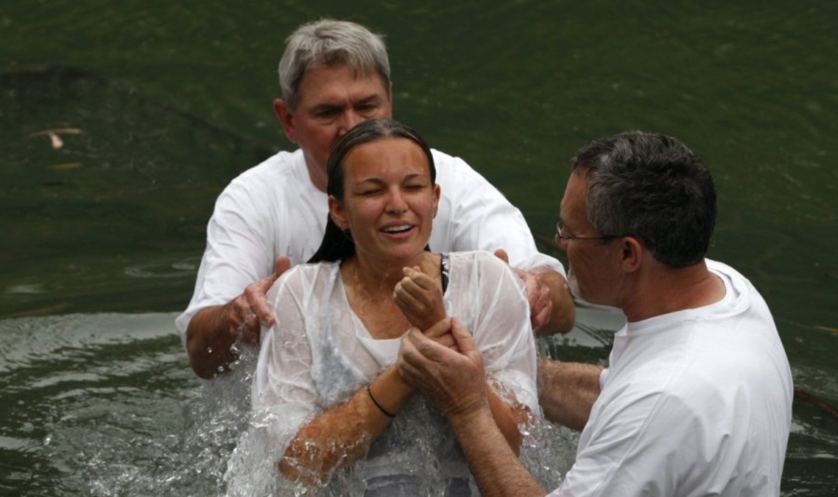 Krikštas Jordano vandenyse