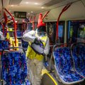 Kalėdinė dovana vilniečiams – į gatves išriedėję 300 garų patrankomis dezinfekuotų autobusų