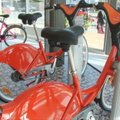 Sostinės valdžia nuo pavasario vilniečiams vėl žada pristatyti oranžinių dviračių