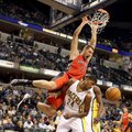 Naudingas L.Kleizos ir J.Valančiūno žaidimas padėjo „Raptors“ švęsti antrą pergalę NBA sezone
