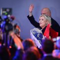 Internautus nustebino po pralaimėjimo šokanti M. Le Pen