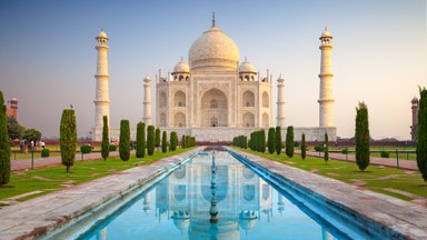 Suprojektuota dievų ir pastatyta juvelyrų: kokia buvo tikroji Tadž Mahalo prasmė?