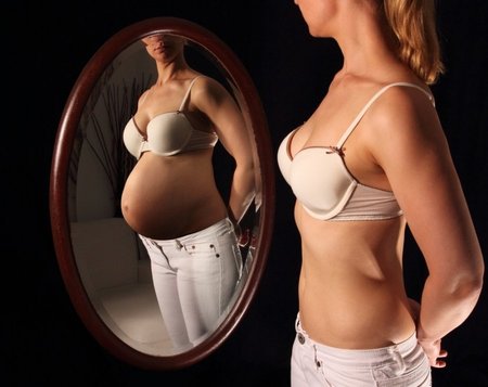 nėštumas, nėščioji, nėščia, moteris, veidrodis, svoris, pilvas, antsvoris