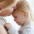 Psichologė patarė, kaip išmokyti dar nekalbantį vaiką kūno kalbos: palengvinsite kasdienybę ir sau, ir mažyliui