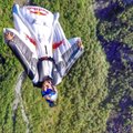 Oro akrobatų šou Palangoje dalyvaus pasaulinė parašiutizmo žvaigždė Dani Roman