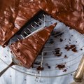 Šokoladinis pyragas su slaptu ingredientu – purumas, minkštumas ir drėgnumas garantuoti