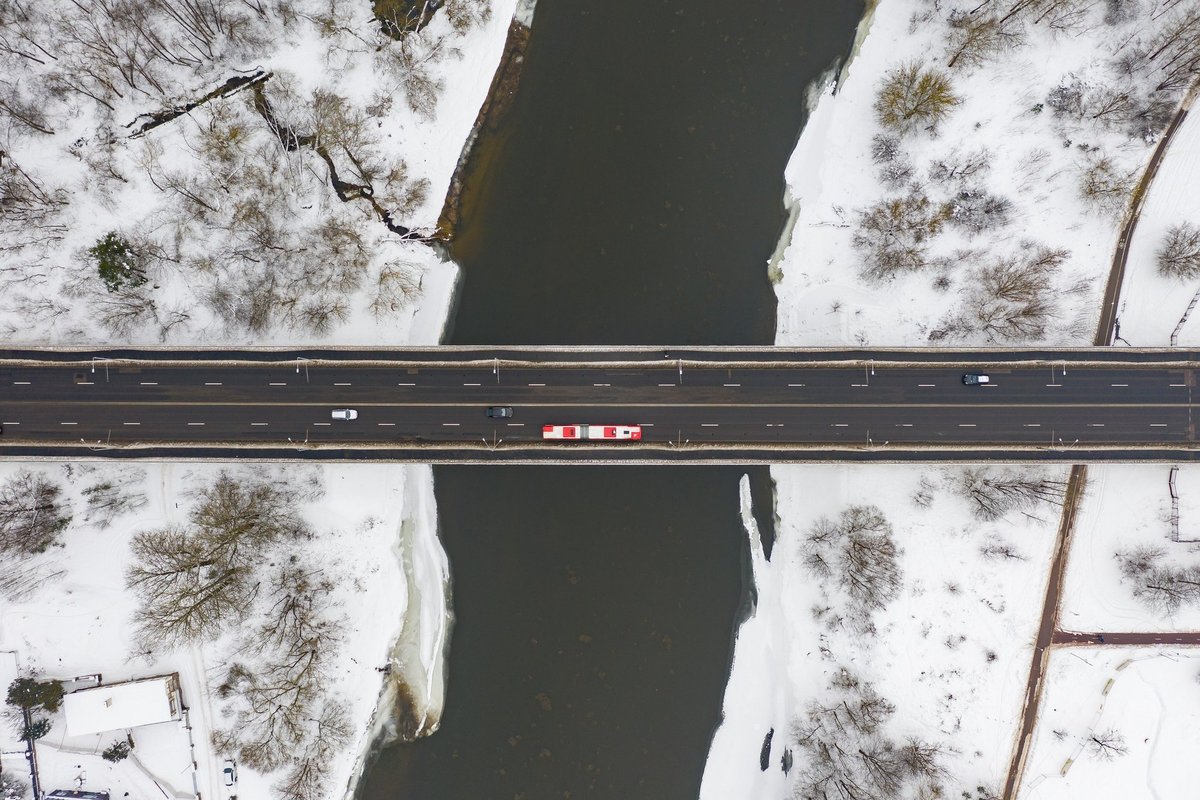 Avviso agli automobilisti: due ponti a Vilnius sono in stato di emergenza