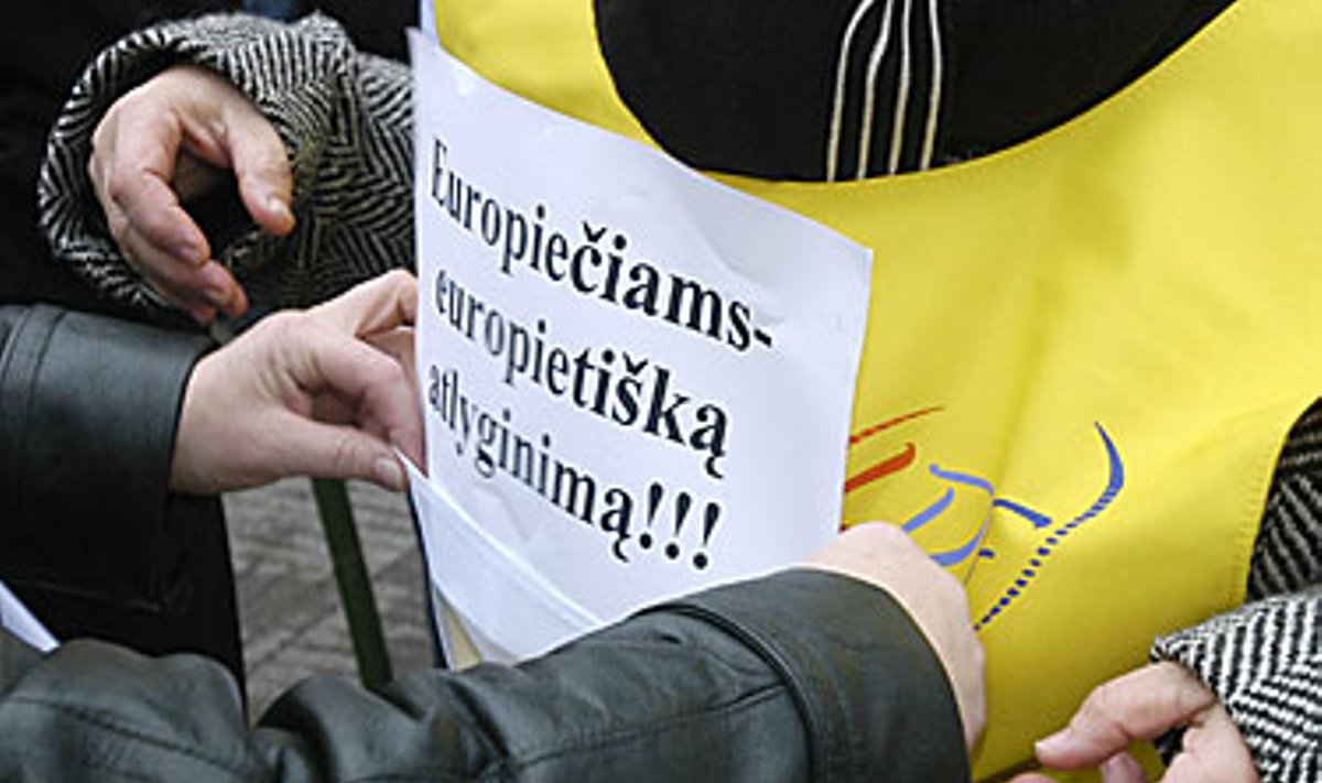 Protesto akcija „Lietuvos darbuotojui - europinį atlyginimą!“