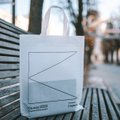 „Bagfactory“ padovanojo „Kaunas 2022“ ekologiškų daugkartinių maišelių