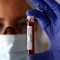 Новый вариант коронавируса "омикрон" вызывает серьезные опасения в Европе и у ВОЗ