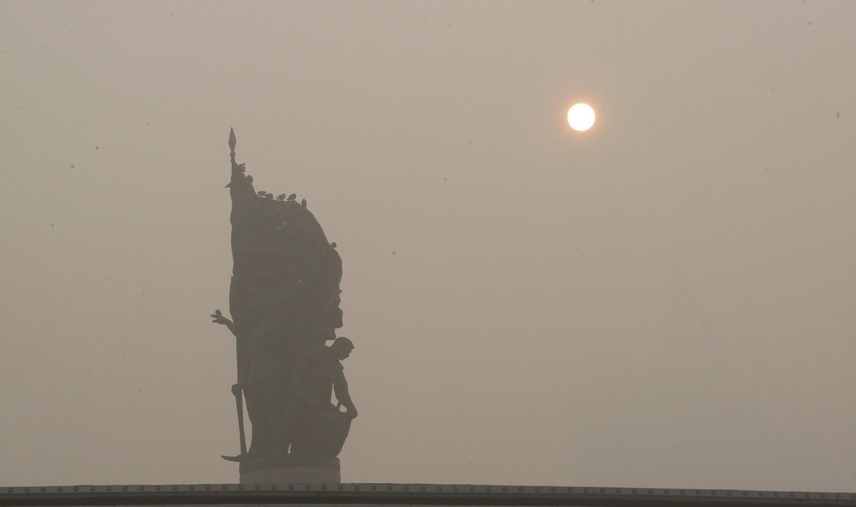 Kinijos Harbino miestą gaubia pavojingas smogas