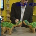 „CeBIT“ lankytojus sužavėjo robotas-dinozauras