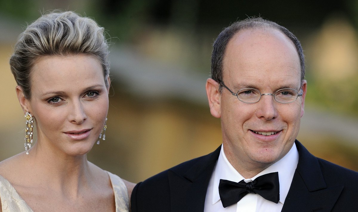 Monako princas Albertas su žmona Charlene