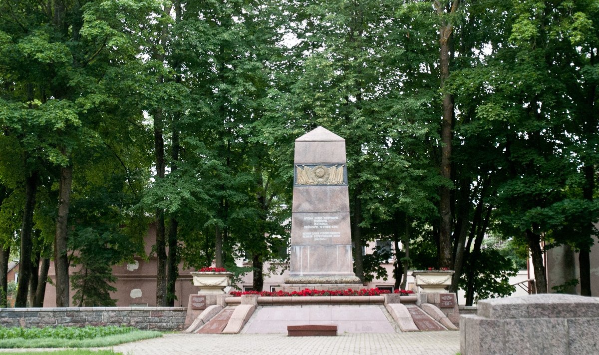 Memorial for Soviet soldiers in Palanga