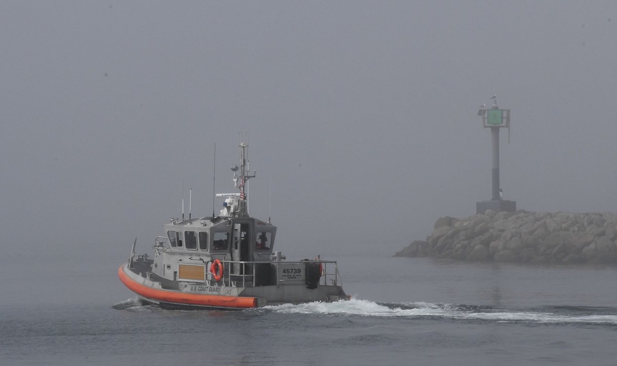 Prie Kalifornijos užsidegus ir nuskendus nardytojų laivui žuvo 8, dingo dar 26 žmonės