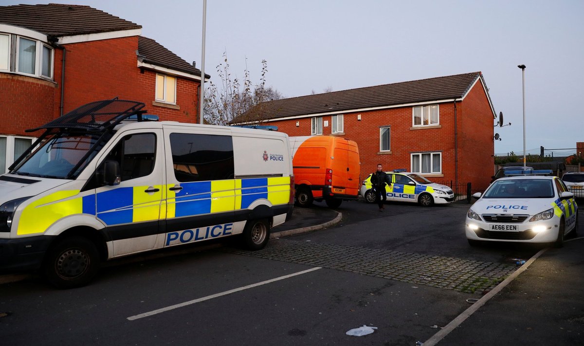 Britų policija apžiūri Mančesterio užpuoliko namus