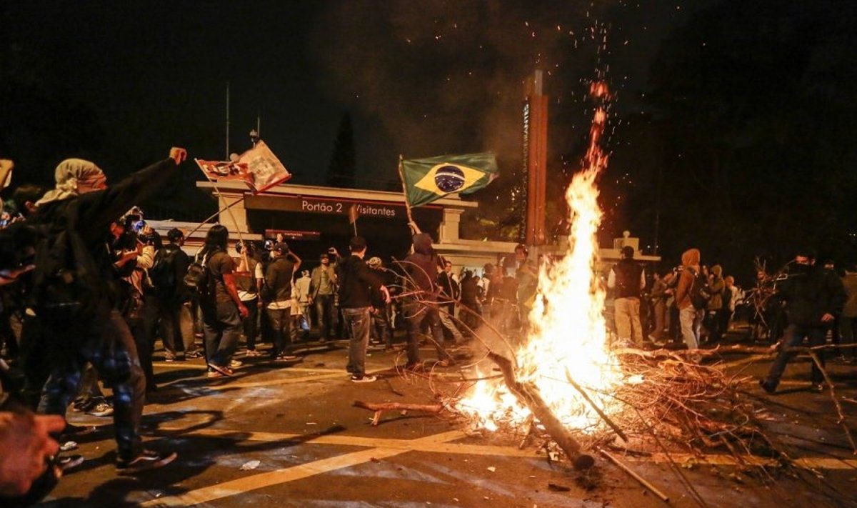 Protestai Brazilijoje dėl kylančių  kainų