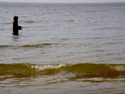 Žvejyba įsibridus Baltijos jūros priekrantėje