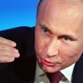 Путин повысил предельный возраст высших чиновников до 70