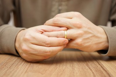 Garbaus amžiaus poros ne taip retai nusprendžia nutraukti santuoką. 