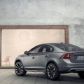 Drąsi „Volvo“ naujiena – padidinto pravažumo sedanas