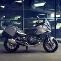Naujas „Honda“ turistinis motociklas – verslo klasės motokelionėms