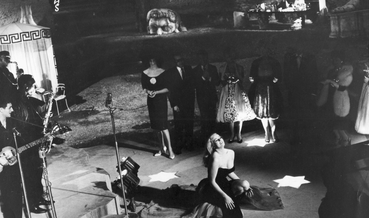 Federico Fellinio La Dolce Vita ir Anita Ekberg (1960)
