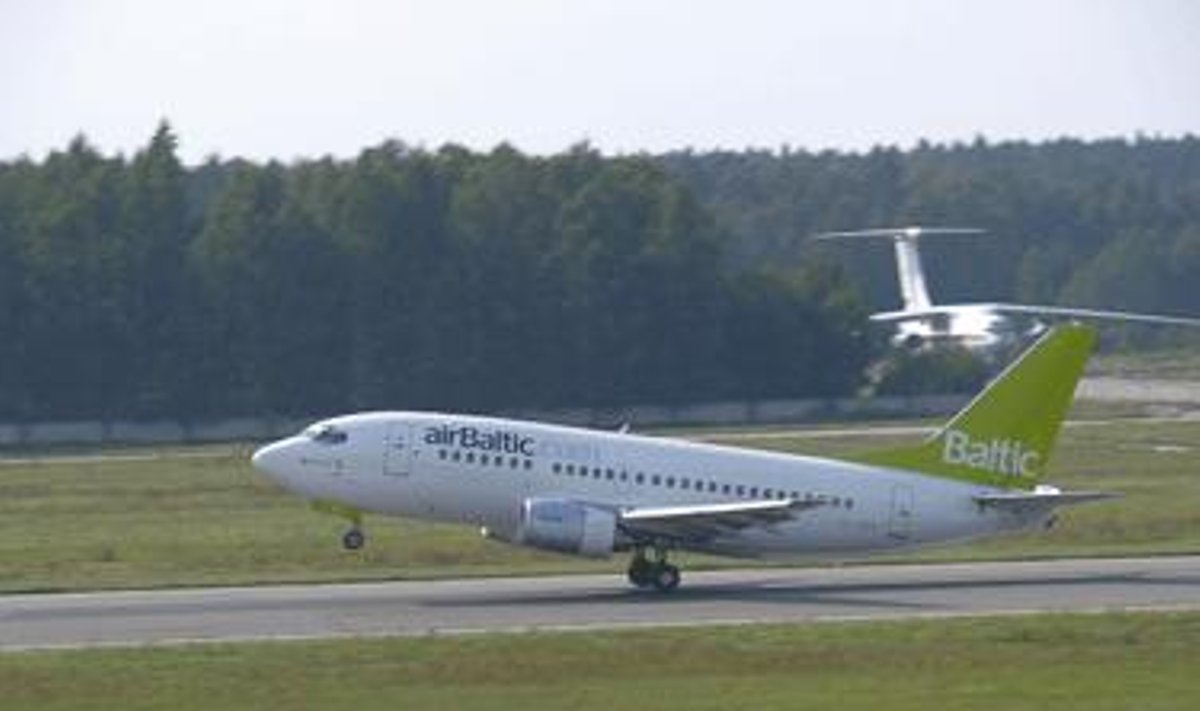 “airBaltic” lėktuvas