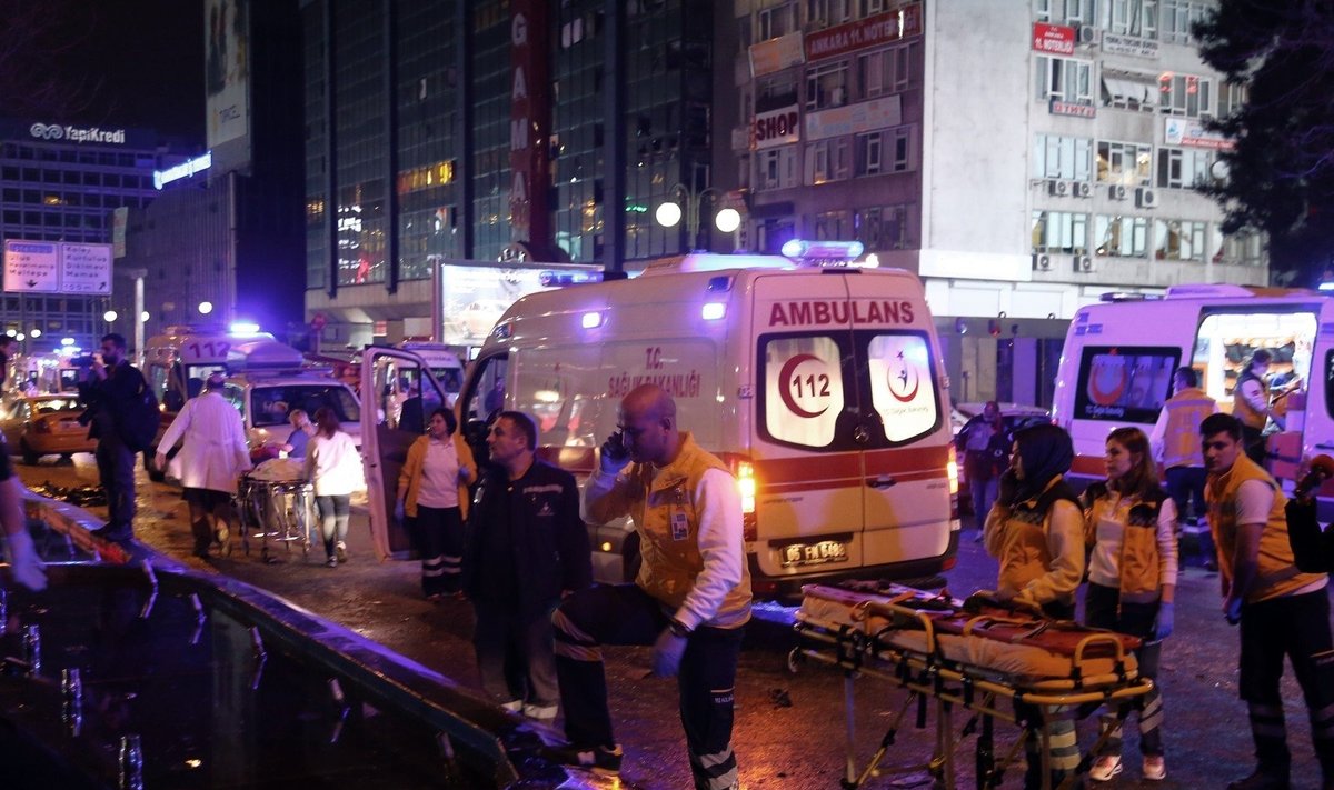 Sprogimas Ankaroje pareikalavo 34 žmonių gyvybių