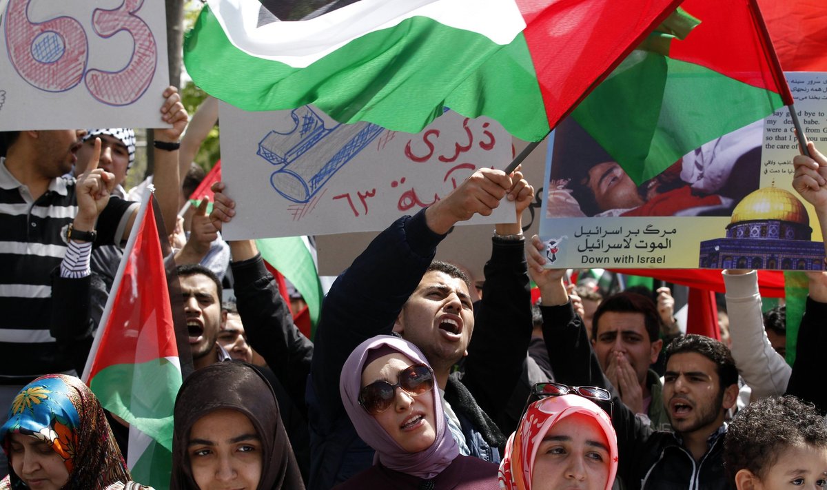 Palestiniečiai protestuoja paminėdami Izraelio įkūrimo dieną