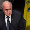 Skandalų krečiamos FIFA prezidentas S. Blatteris nepraranda vilties būti perrinktas