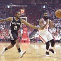 Fantastišką žaidimą gynyboje pademonstravę „Spurs“ persvėrė serijos rezultatą