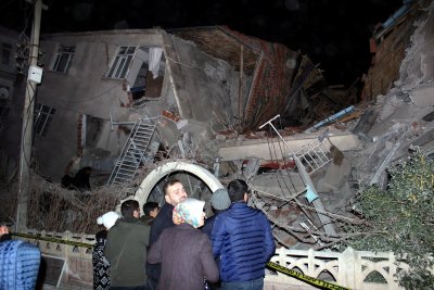 Turkiją supurtė žemės drebėjimas