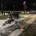 Girta „Mini Cooper“ vairuotoja Vilniuje suniokojo jaunuolio BMW