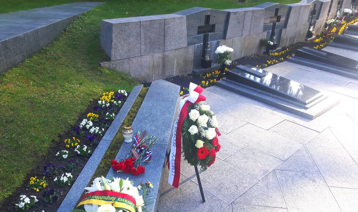 January 13 victims' graves at the cemetery