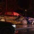 Rokiškio rajone naktį rastas į griovį nuvažiavęs automobilis ir du girti vyrai, abu ryto sulaukė areštinėje