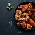 9 receptai su vištiena – nuo gardaus užkandžio iki patiekalų, kuriuos ne gėda padėti ir ant šventinio stalo