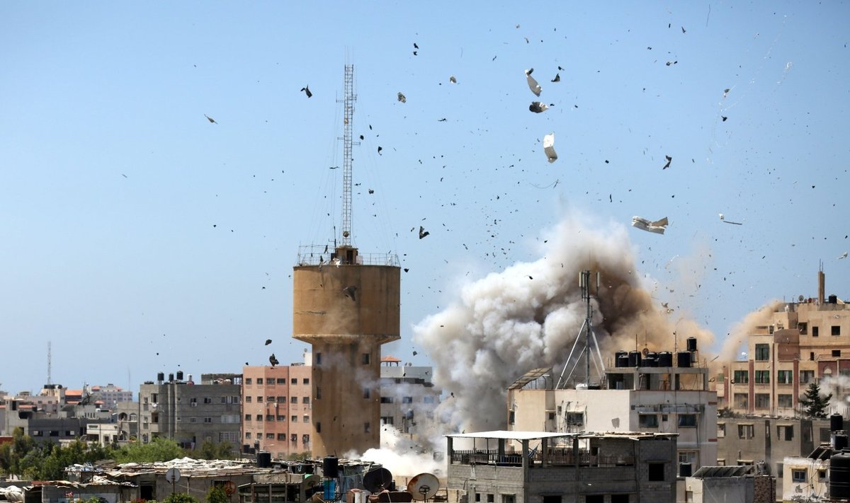 Izraelyje nesiliauja smurtas tarp kariuomenės ir palestiniečių pajėgų