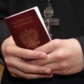 Rusijos piliečiai geidžia Lietuvos pilietybės: norėtų sudeginti rusiškus pasus