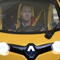 „Renault“ nusiteikusi tiekti variklius keturioms ekipoms