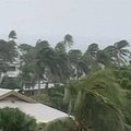 Fidžį nusiaubęs ciklonas nusinešė kelių žmonių gyvybes