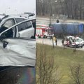 Per sankryžą vilkikas pravažiuoti nesuspėjo: taranuotos „Volvo“ vairuotoja pateko į ligoninę