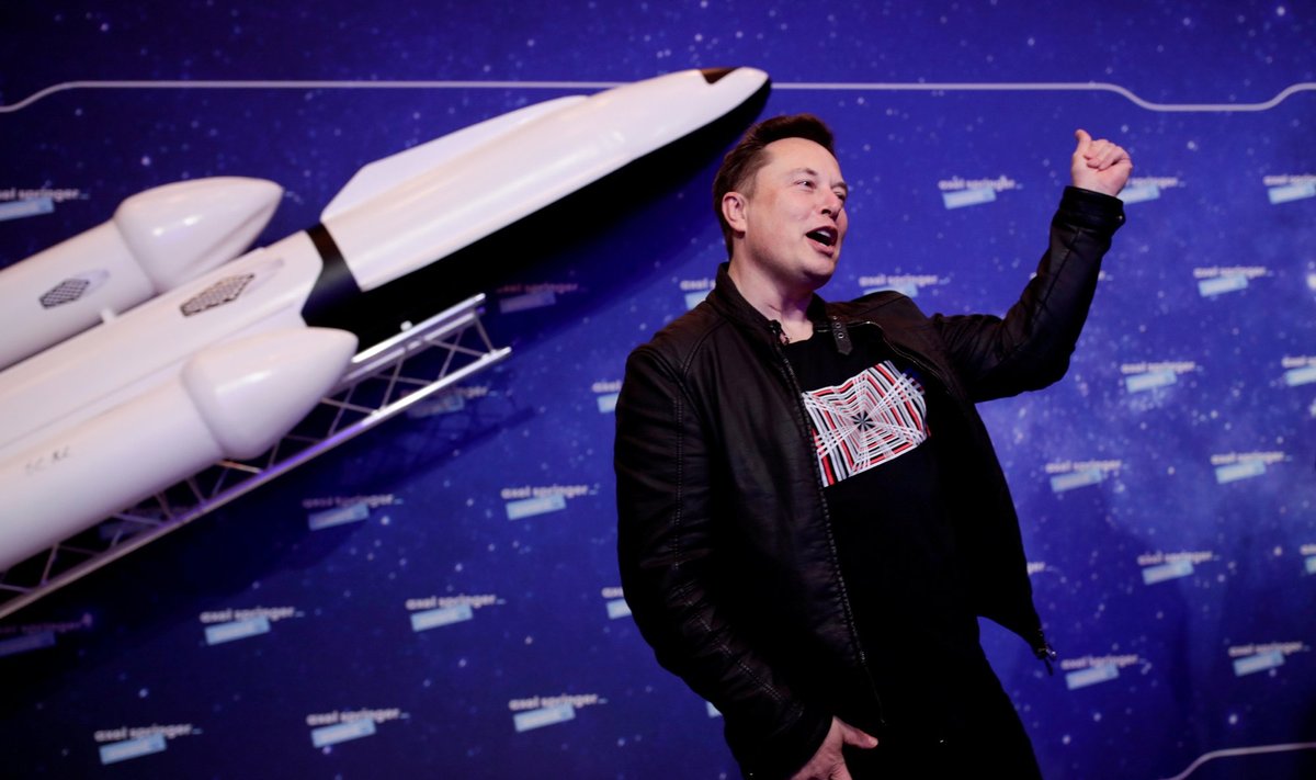 Elono Musko valdomos Starlink kompanijos palydovinis internetas pradeda veikti Lietuvoje.
