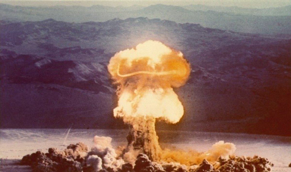 Branduolinio ginklo bandymas „Priscilla“ Nevados dykumoje (JAV), 1957 m. 