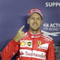 Singapūre vykusioje kvalifikacijoje „pole“ iškovojo S. Vettelis